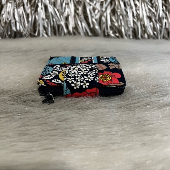 VERA BRADLEY Happy Snails 2011 Patchwork Snap Wallet Blue Yellow Orange Y2K - Picture 11 of 14